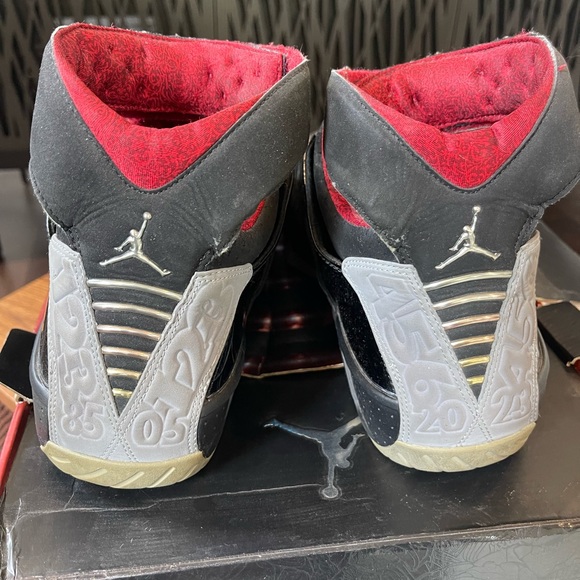 Jordan Black and Red Air Jordan XX Sneakers - Picture 3 of 4